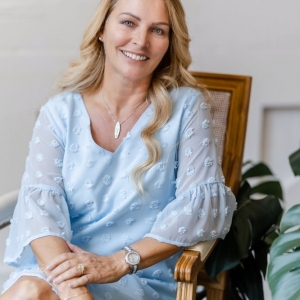 Photo of Lisa Hitchcock - Easy Life Realty