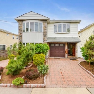 Photo of Robert DeFalco Realty