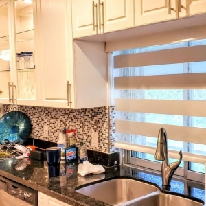 Photo of Blinds M & M Fashion Interior of Miami