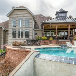 St. Louis Redbird Roofing & Exteriors