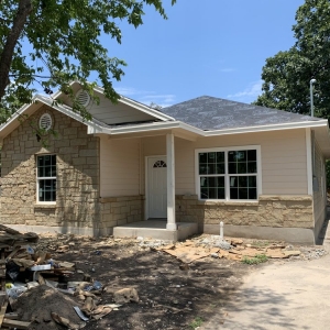 San Antonio Leo Flores handyman