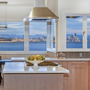 Photo of Julie Meyers-Bainbridge Homes Real Estate