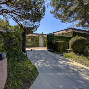 Photo of Javier Puga- Phillips - Sotheby's International Realty