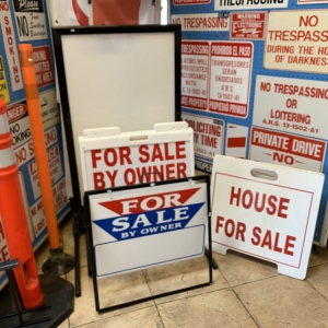 Photo of Realty Sign