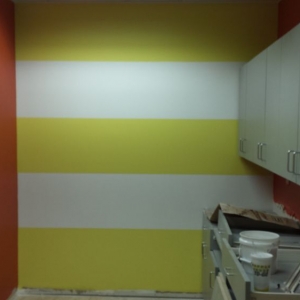 Photo of Damon Gordon Painting