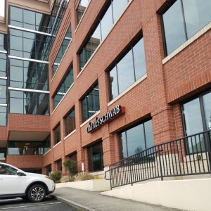 Photo of Charles Schwab