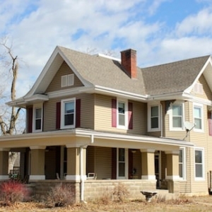 Plattsburg 4 Seasons Siding - Windows - Roofing