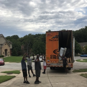 Photo of EZ Breezy Moving