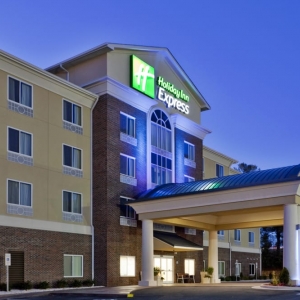 Photo of Holiday Inn Express & Suites Statesville