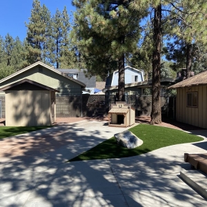 Apple Valley Mojave Curb and Turf