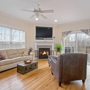 Photo of Nicole Elizabeth - eXp Realty