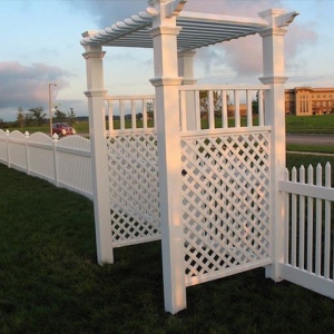 Photo of Aurora Fence
