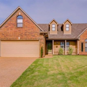 Photo of Laura Gaither - Crye-Leike Realtors