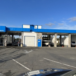 Kirkland Kingsgate Car Wash