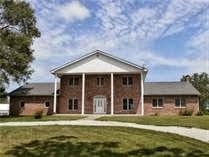 Gladstone Darin Henderson - Holland Realty Services