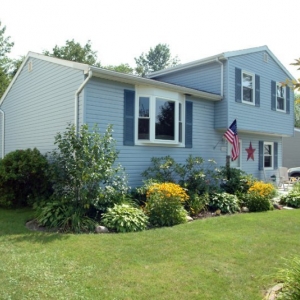Photo of Belle Vernon Entrance Door & Window