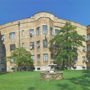 Columbus Townley Court Apartments