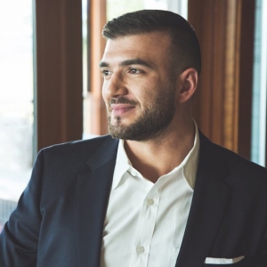 Photo of Max Rombakh - Windermere Real Estate