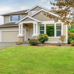 Photo of Tripp Butusov | Charles Rutenberg Realty