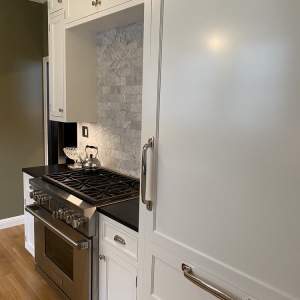 Photo of H & H Cabinet