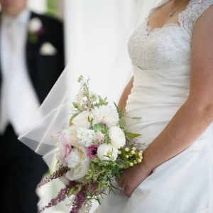 Photo of Simple Elegance Flowers and Balloons