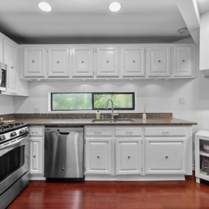 Photo of Lisa Abbate - Palm Realty Boutique