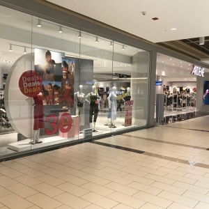 Photo of A Creative Storefront & Mirror