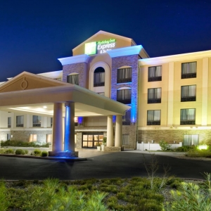 Photo of Holiday Inn Express & Suites Selma