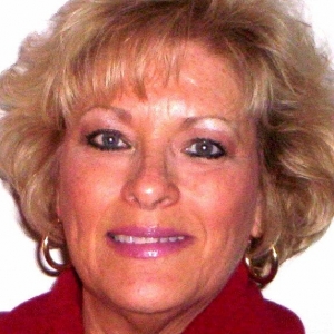 Photo of Debbie Hassman - RE/MAX Properties East