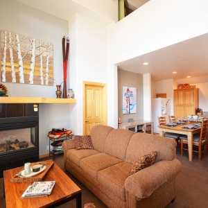Photo of Cottonwood Lodging Company