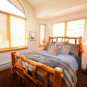 Photo of Cottonwood Lodging Company