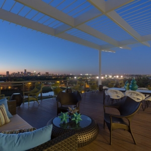 Photo of Azul Lakeshore Apartments