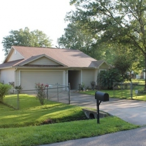 Photo of Debbie Jones - Florida Homes Realty & Mortgage