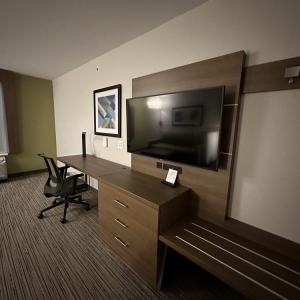 Photo of Holiday Inn Express & Suites Ottawa