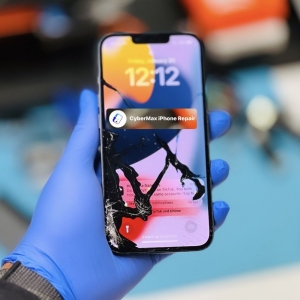 Photo of CyberMax iPhone Repair