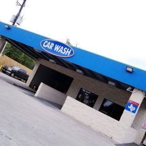 Photo of Flying Flamingo Car Wash & Oil Change
