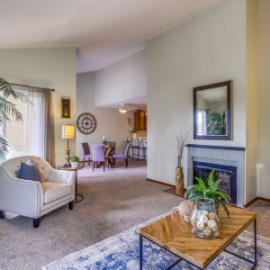 Photo of Catrina Russell - Coldwell Banker West