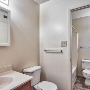 Photo of Southgate Manor Apartments