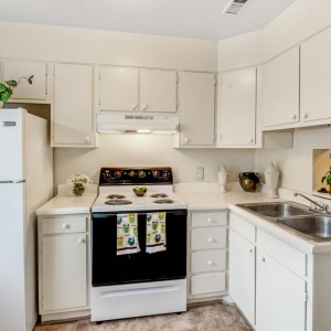 Photo of Southgate Manor Apartments