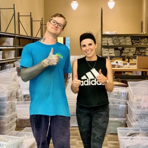 Photo of Thumbs Up Moving Labor