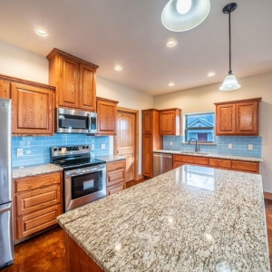 Poteet S.A Luxury Granite