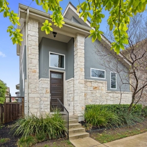 Photo of Dochen Realty Group