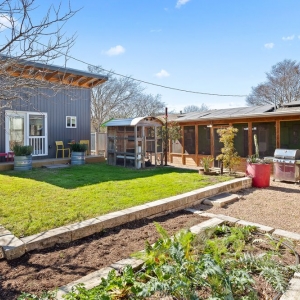 Photo of Dochen Realty Group
