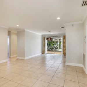Photo of Raymond Goirigolzarri - RESF Real Estate