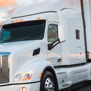 Jacksonville Keeping It Moving Trucking