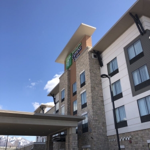 Photo of Holiday Inn Express & Suites Salt Lake City South - Murray