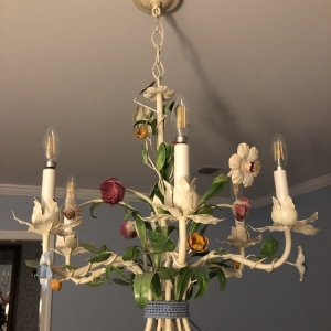 Memphis Lamp Shade House