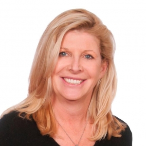 Photo of Cheryl Eastbourne- Edina Realty