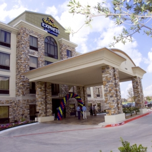 Photo of Holiday Inn Express & Suites Dallas South - Desoto