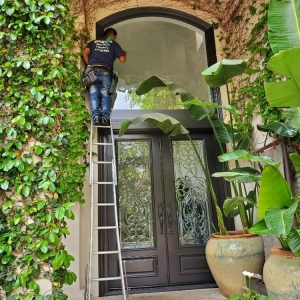 Photo of QuickMasters window cleaning and powerwashing